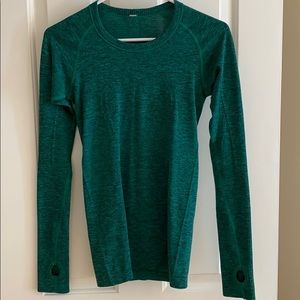 lululemon bright green swiftly tee size 4